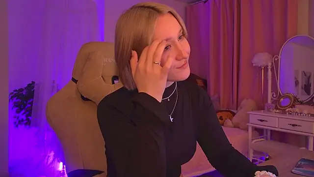 CinBellamy online show from February 5, 7:55 am