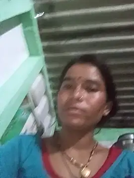 MISS LOVE 001 online show from September 27, 6:04 pm