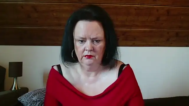 TiffanyMature online show from November 20, 8:26 am