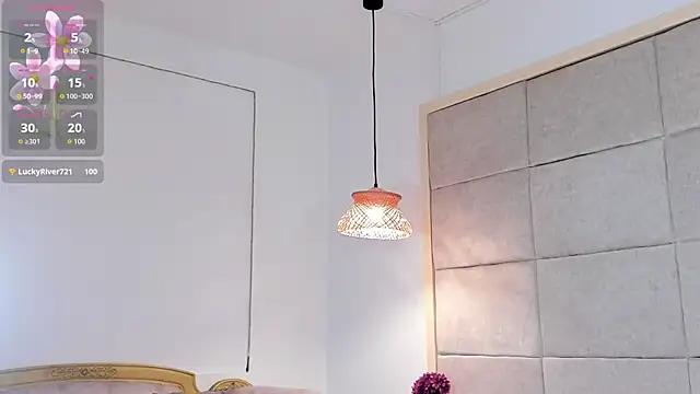 VioletHilton online show from November 21, 7:49 pm