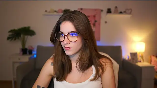 kissie cat online show from February 11, 2:29 pm