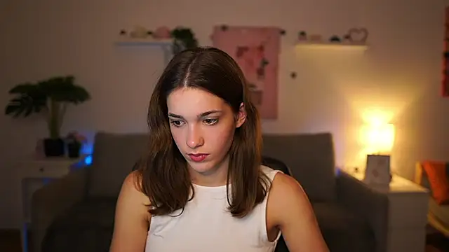 kissie cat online show from October 31, 2:43 pm