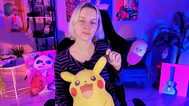 BethanyCloud online show from November 24, 5:42 am