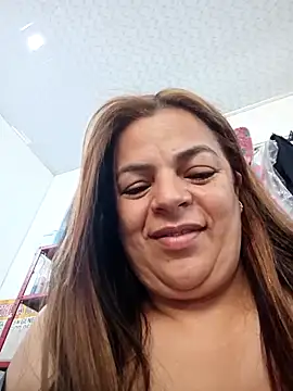 Mia-Glow online show from October 31, 2:21 pm