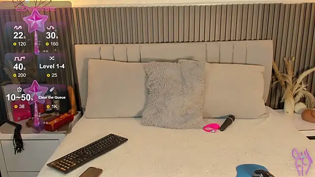 PAULETEJOHNSON online show from February 13, 3:08 am