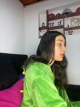 hotwife26 online show from April 14, 12:43 am