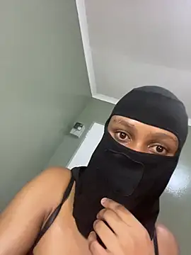 Sexy blackwoman online show from March 17, 9:41 pm