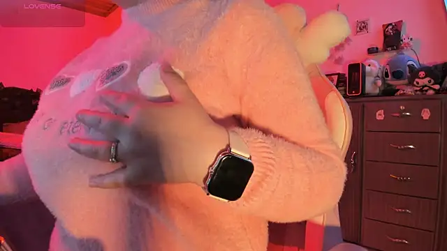 Fia   online show from September 9, 8:19 pm