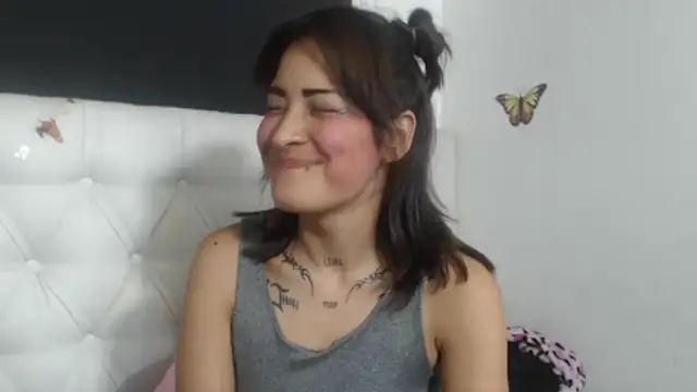 evelynesex online show from April 9, 4:48 am