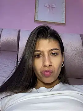 Lenapink19 online show from February 8, 11:07 pm