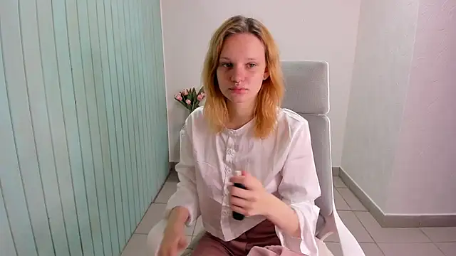 Elieiza xo online show from September 11, 5:08 am