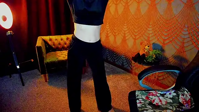 Anna Snows online show from April 2, 1:41 pm