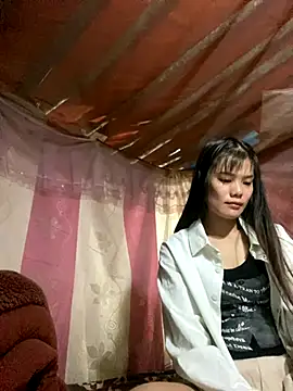 PhanHaa online show from October 28, 1:11 am