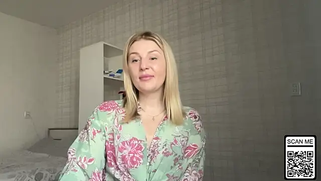 Blondie xoxoxo online show from March 23, 8:53 am