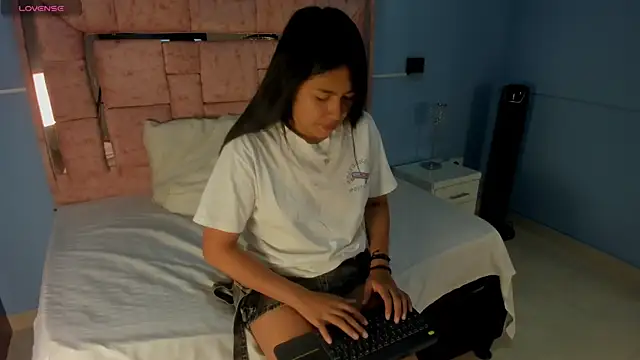 LICKY LOV online show from September 24, 3:16 am