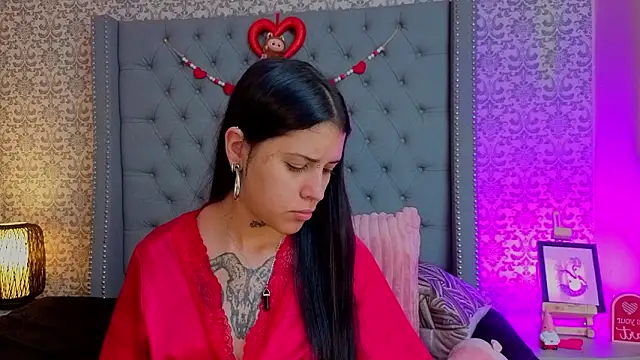 Abby roussee online show from February 20, 9:15 pm