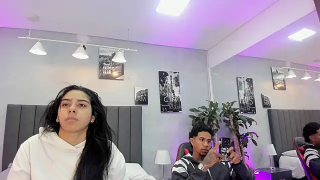 violet and myers online show from November 18, 11:22 am