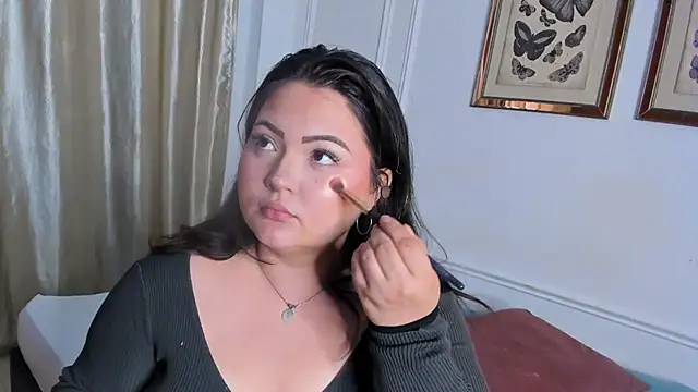 Tessa Sinclaire online show from September 24, 8:30 pm