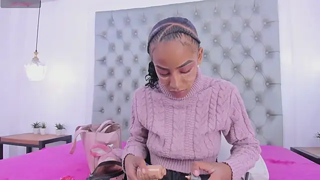 aaliyah beller online show from October 27, 8:36 pm