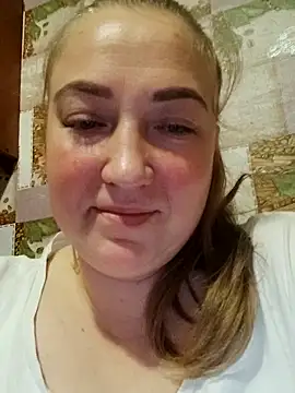 Kiss Eva online show from November 11, 6:05 pm