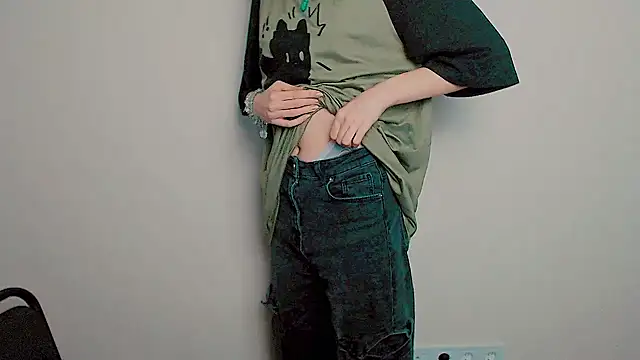 GuessMe    online show from October 31, 10:58 pm