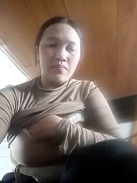 miumiu 00 online show from February 18, 11:04 pm