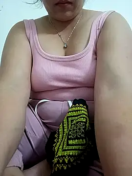 miumiu 00 online show from November 24, 12:51 pm