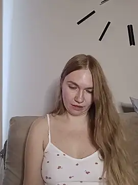 KisaVixen online show from May 28, 4:27 pm