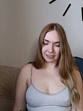 KisaVixen online show from April 9, 2:22 pm