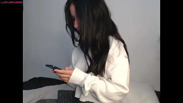   abrill   online show from October 12, 8:44 pm