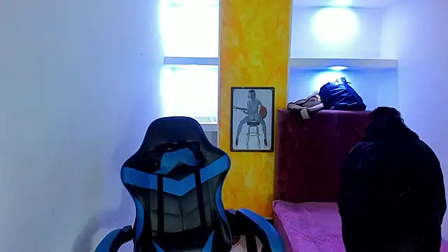 alison moon7 online show from October 20, 11:24 am