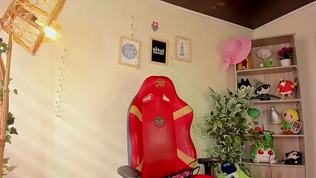 Lana Dreams  online show from September 24, 12:59 pm