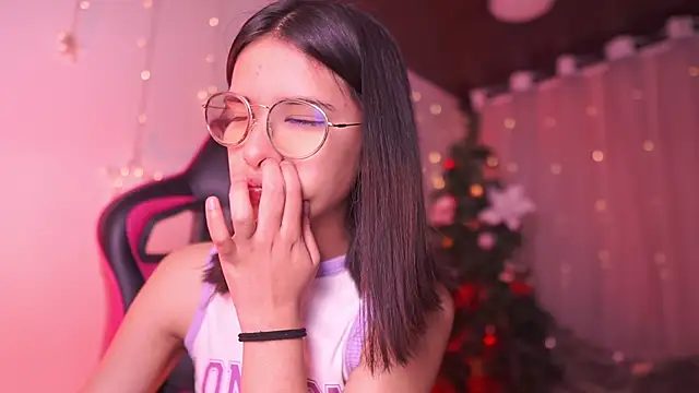 Lana Dreams  online show from November 27, 12:35 am