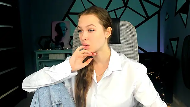 ArielSykes online show from September 18, 1:42 pm