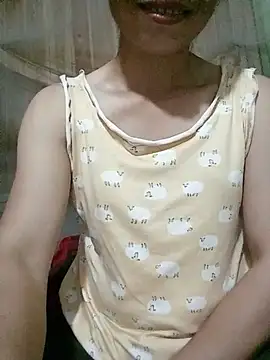 lucybaby00 online show from July 4, 4:30 am