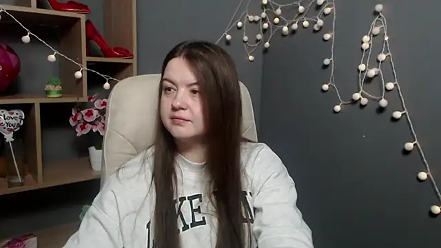 MavkaCute online show from February 10, 7:17 pm