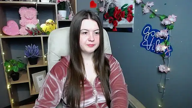 MavkaCute online show from May 25, 6:18 pm