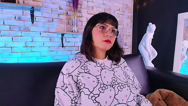 kitty malach online show from April 15, 3:18 am