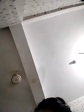 khhlmn online show from October 15, 3:58 pm