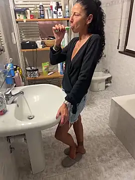 eddivad6974 online show from September 19, 8:41 pm