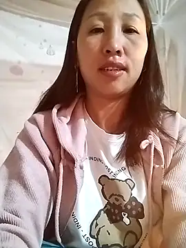 cute love00 online show from December 5, 7:15 pm