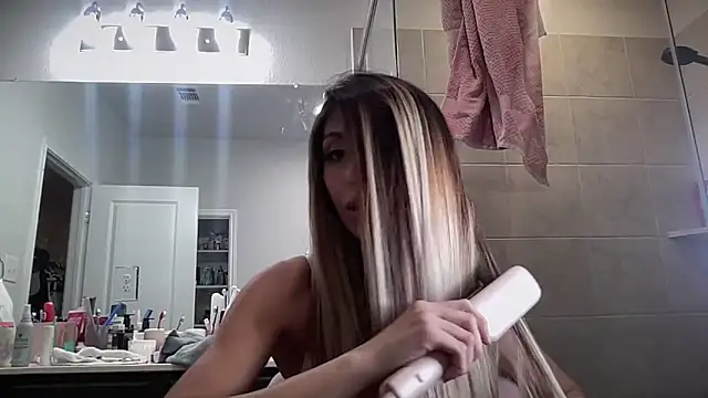 bbgurlnickii online show from September 9, 6:13 am