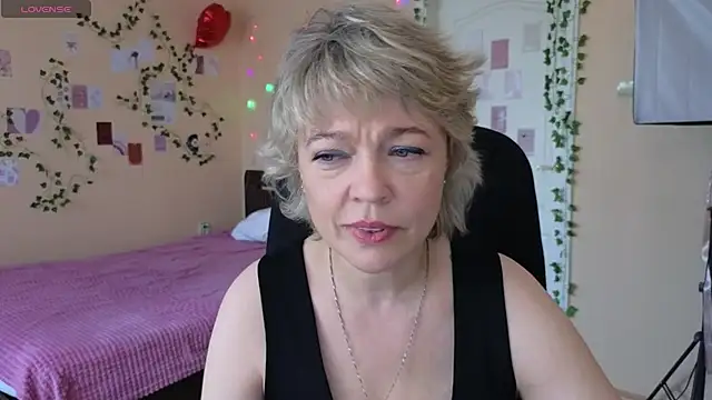 Rosette Pricky online show from May 8, 3:15 pm