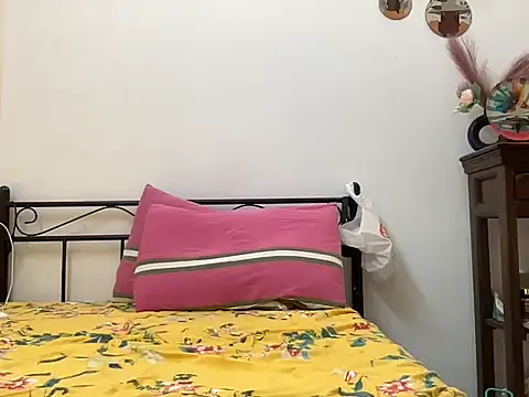 LucytheDevilQueen online show from October 20, 12:08 pm