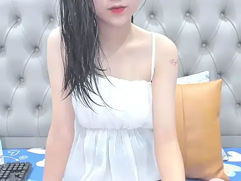  ly   online show from October 6, 4:12 pm