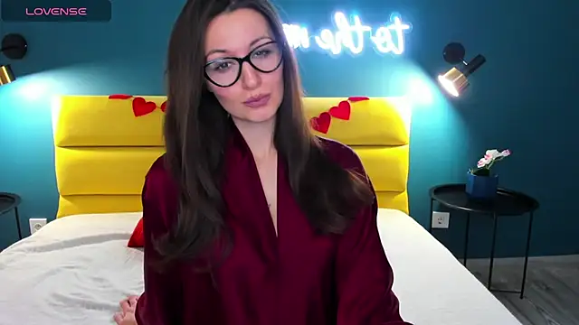 Joan Nelson online show from February 9, 1:30 am