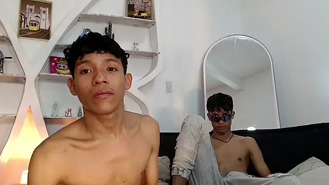 BEAUTY BOYS1 online show from September 18, 7:40 am