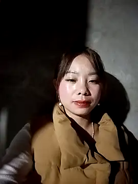 milo123-xx online show from December 1, 1:03 pm