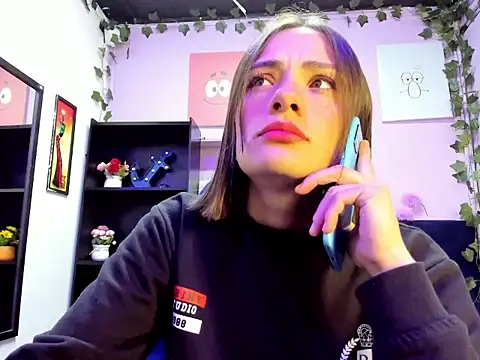 Tammy Thompson  online show from September 10, 1:55 pm