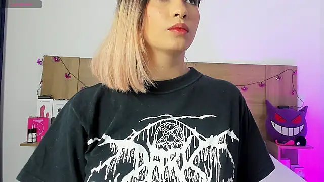 Akatsumi  online show from October 29, 10:01 pm